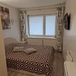 Giruliu Apartamentai Prie Juros