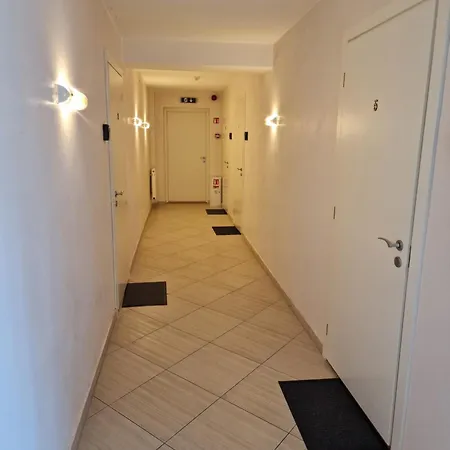Giruliu Apartamentai Prie Juros *