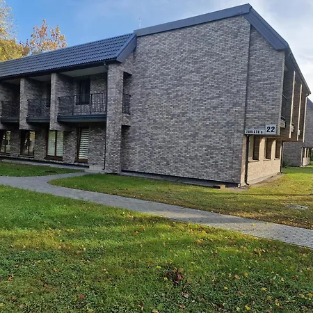 Giruliu Apartamentai Prie Juros Daire *