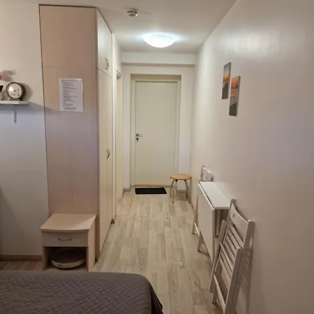Giruliu Apartamentai Prie Juros Daire *