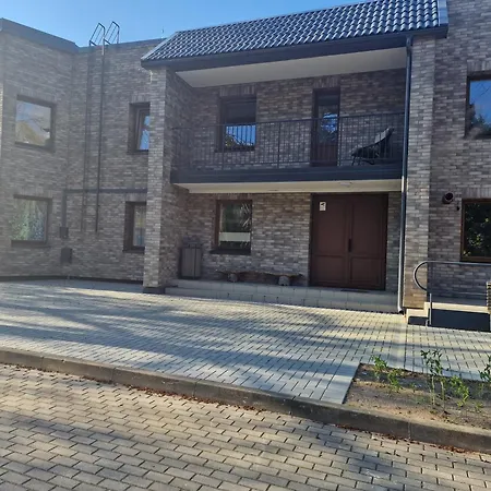 Daire Giruliu Apartamentai Prie Juros Klaipėda